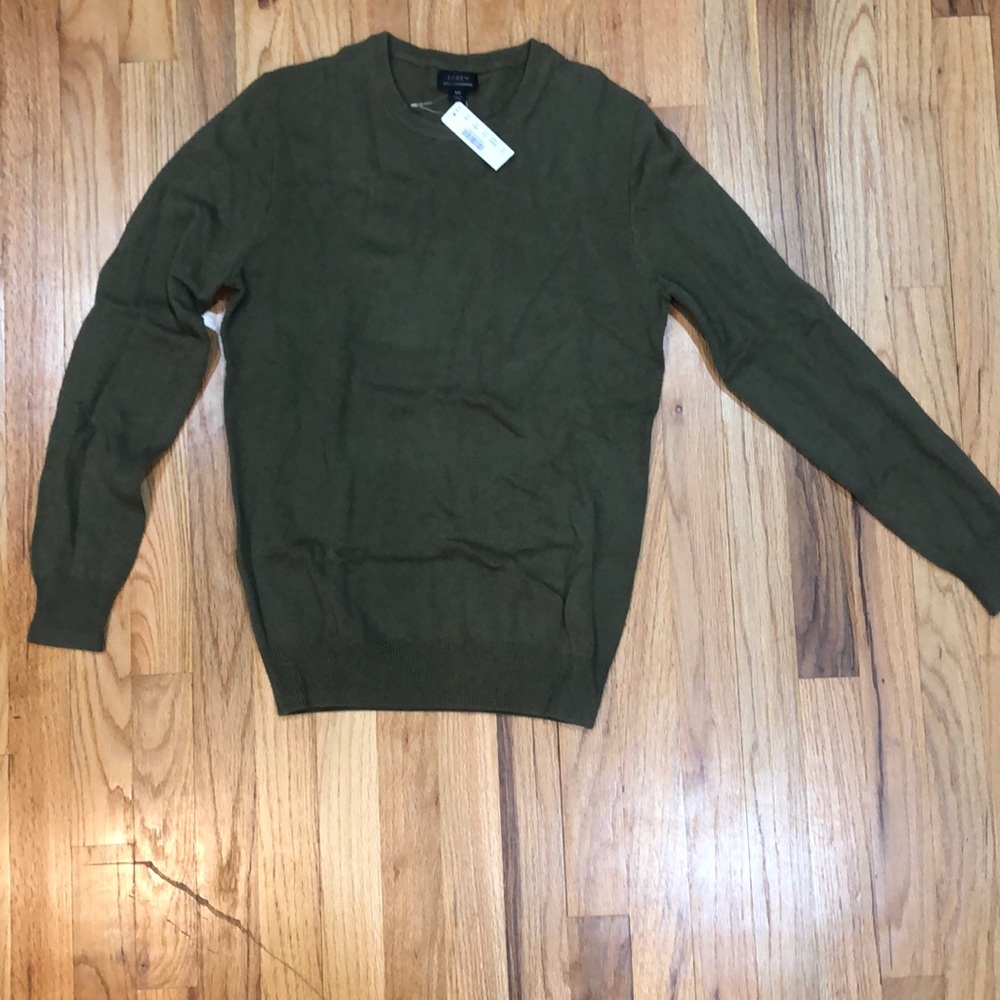 Beautiful shade of green sweater
